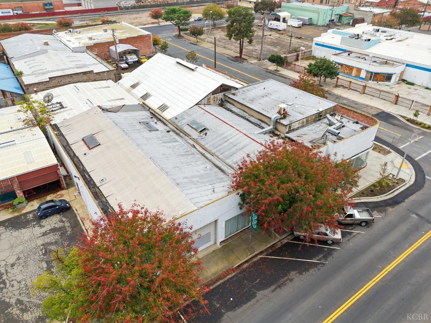 203 E 7th St, Hanford, CA 93230