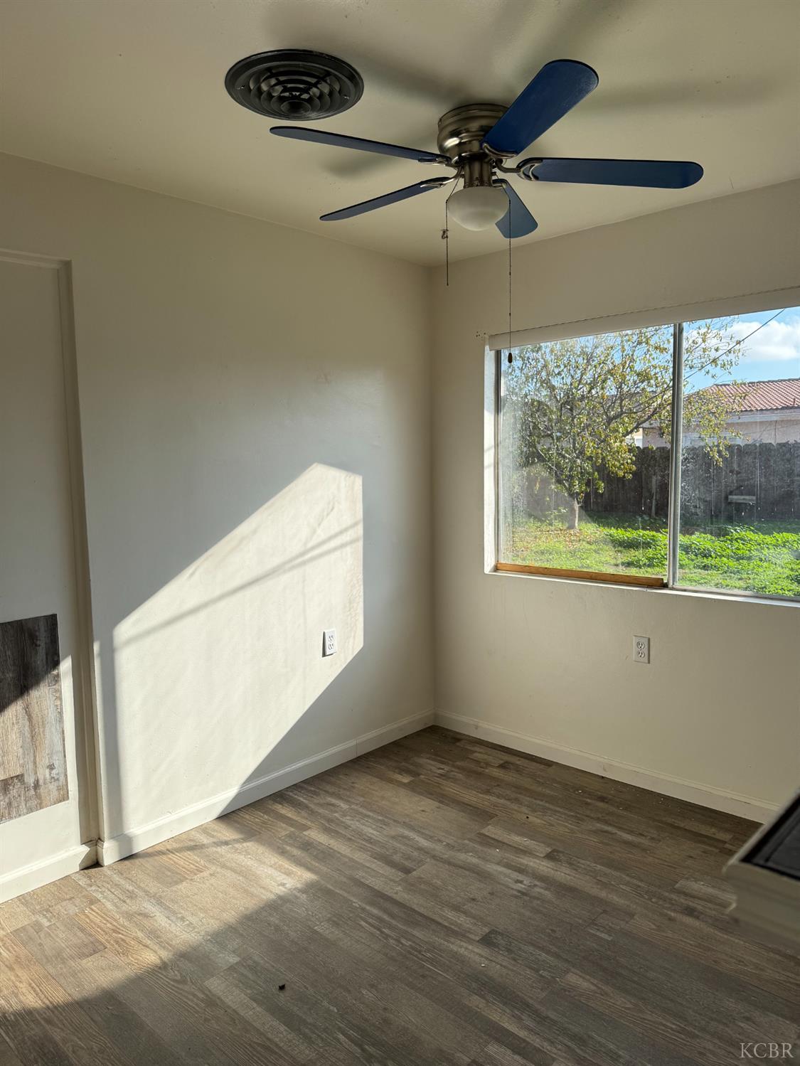 315 W Glendale Ave, Lemoore, CA 93245