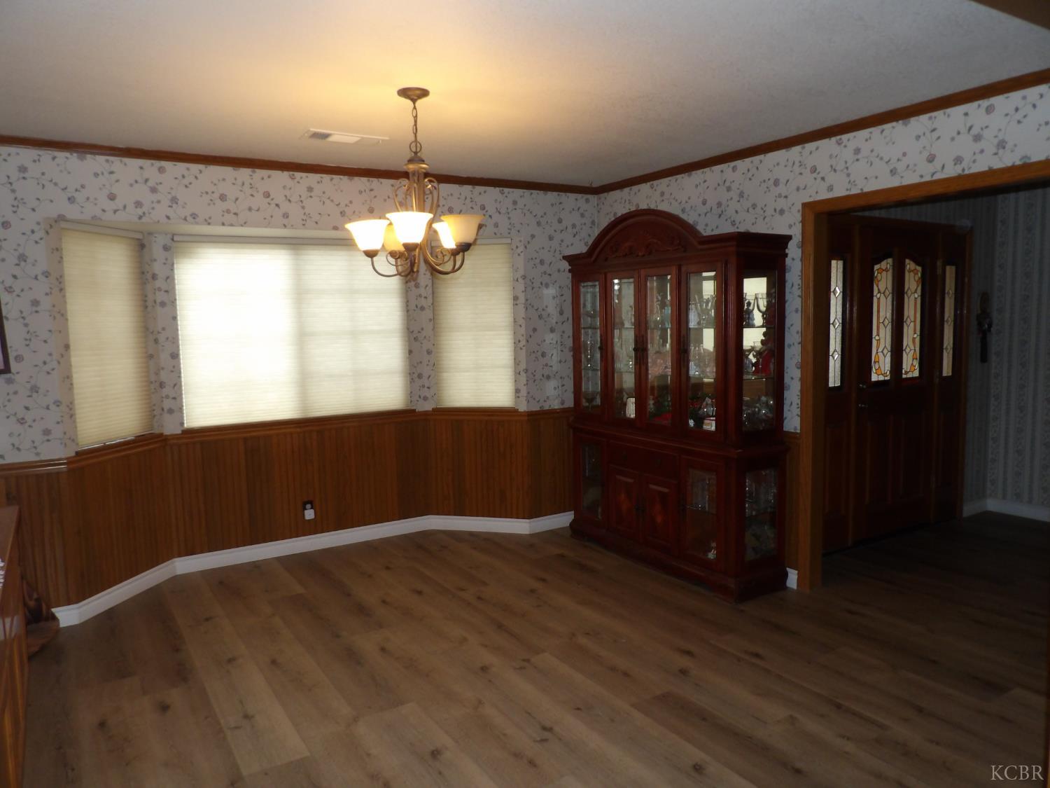 495 Ash St, Lemoore, CA 93245