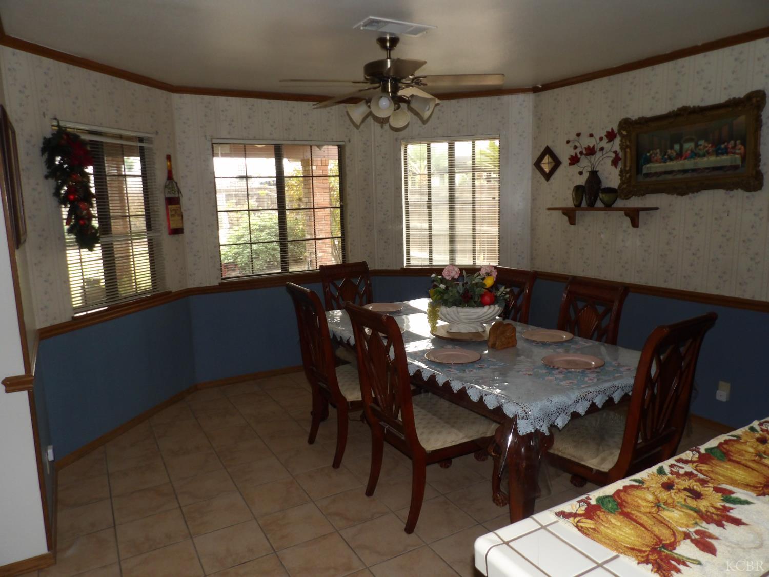 495 Ash St, Lemoore, CA 93245