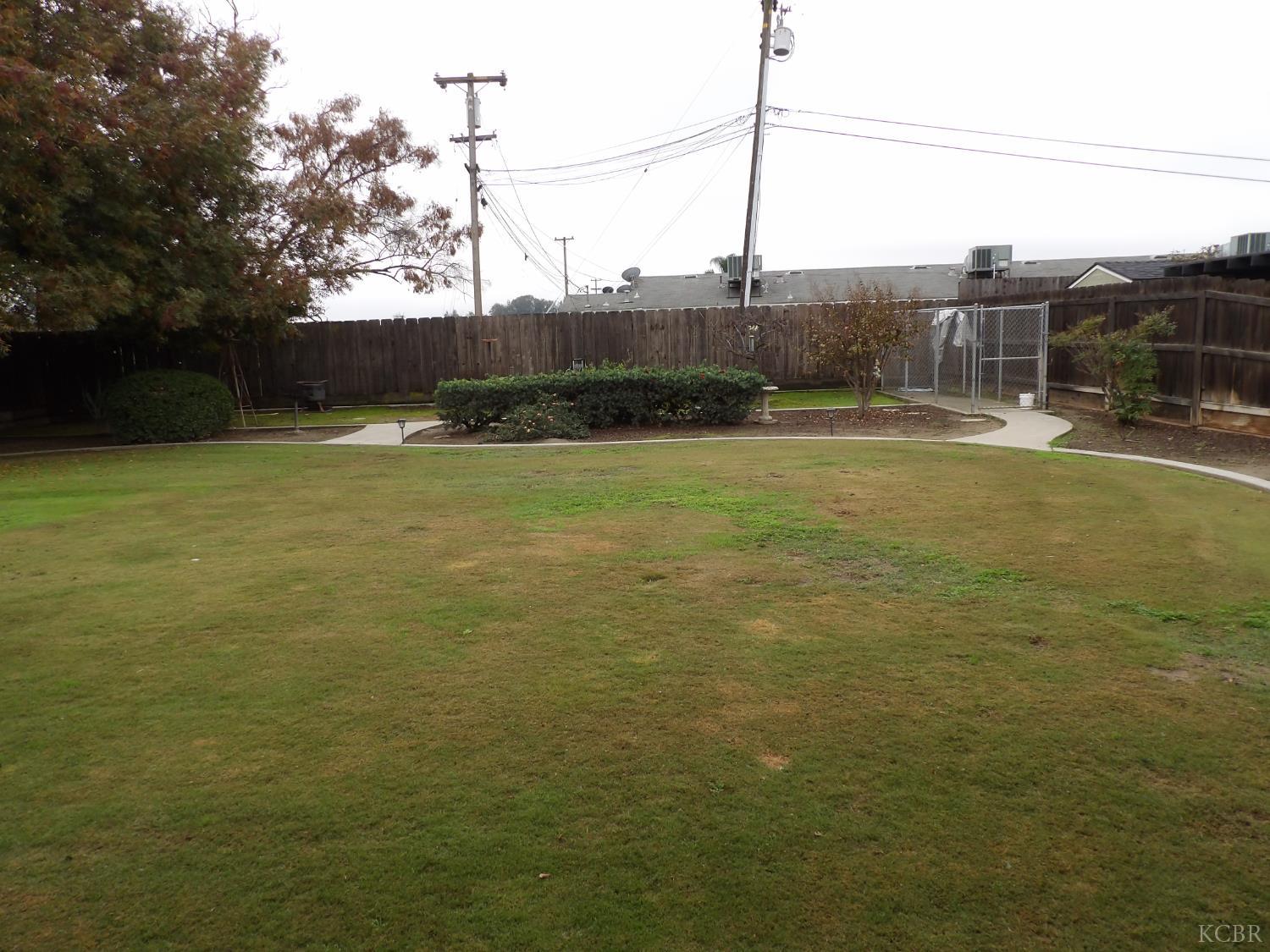 495 Ash St, Lemoore, CA 93245