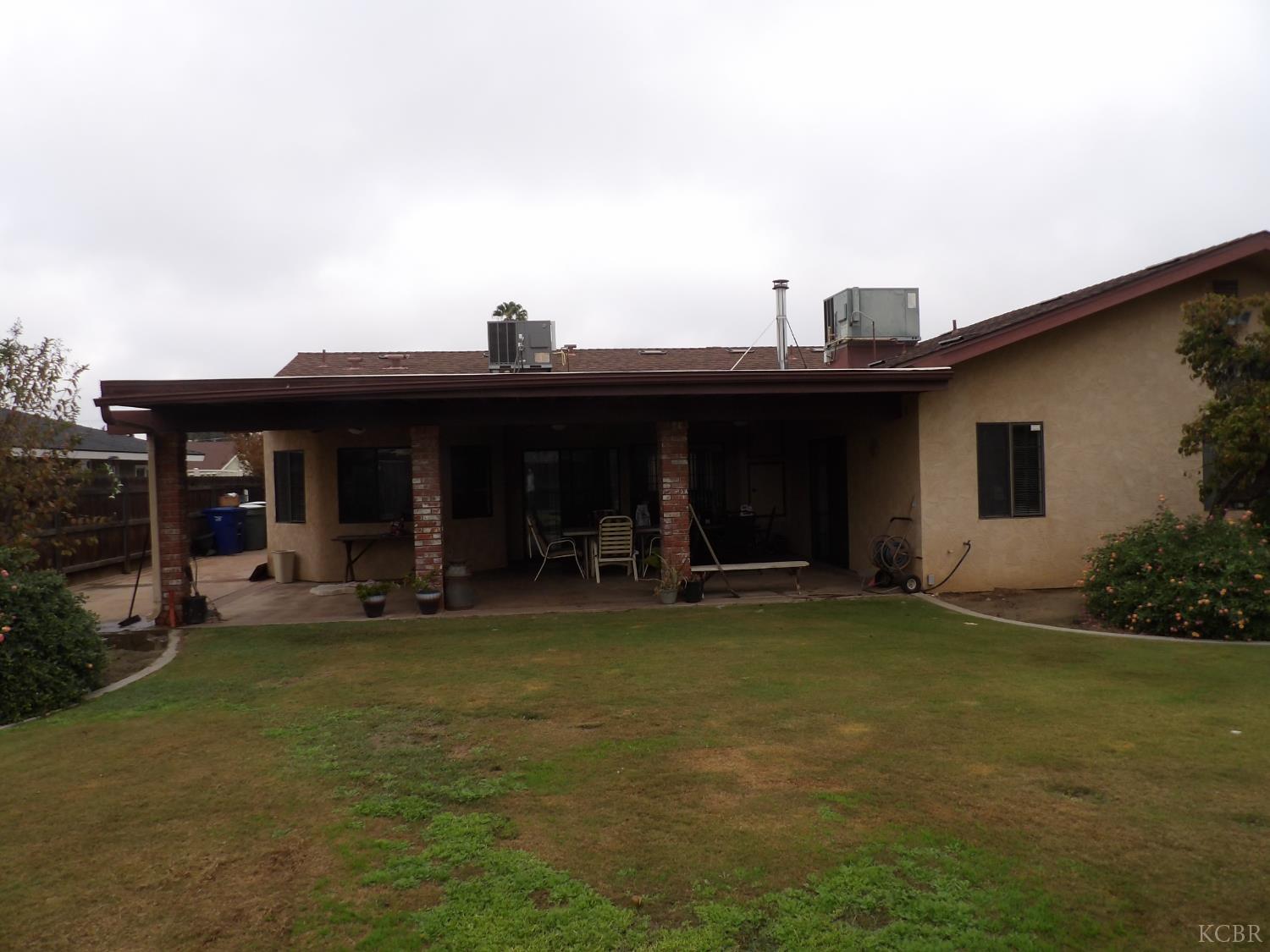 495 Ash St, Lemoore, CA 93245