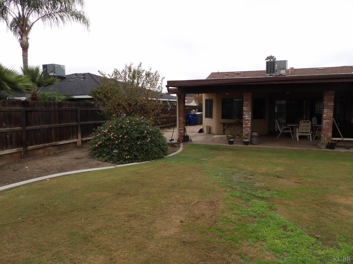 495 Ash St, Lemoore, CA 93245