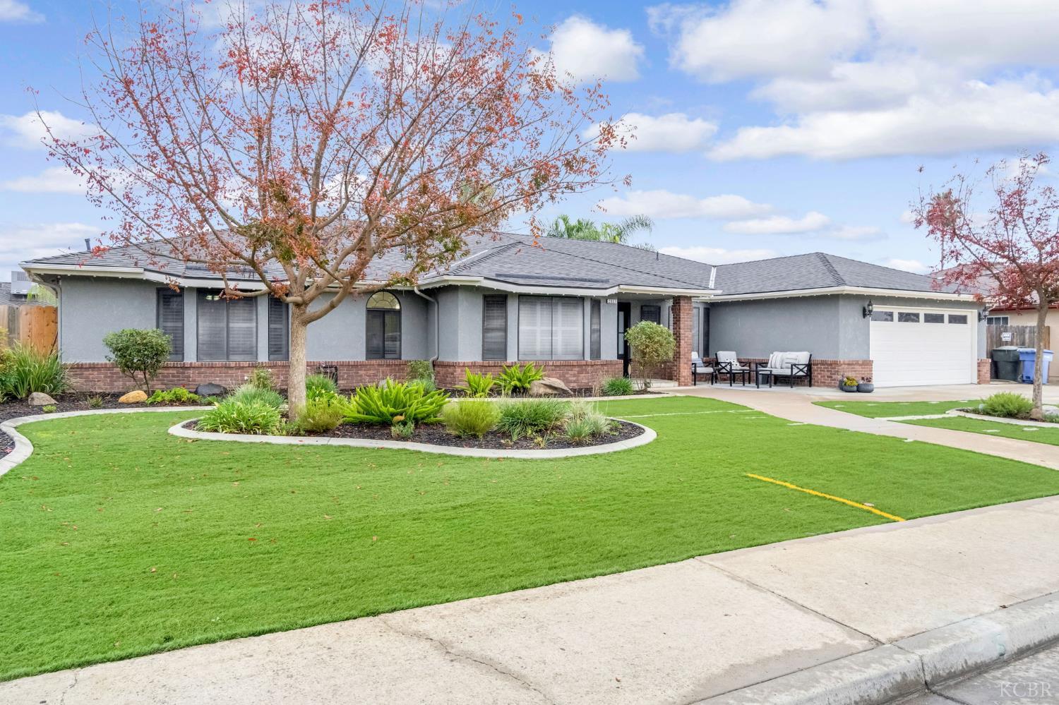 2957 Aspen St, Hanford, CA 93230