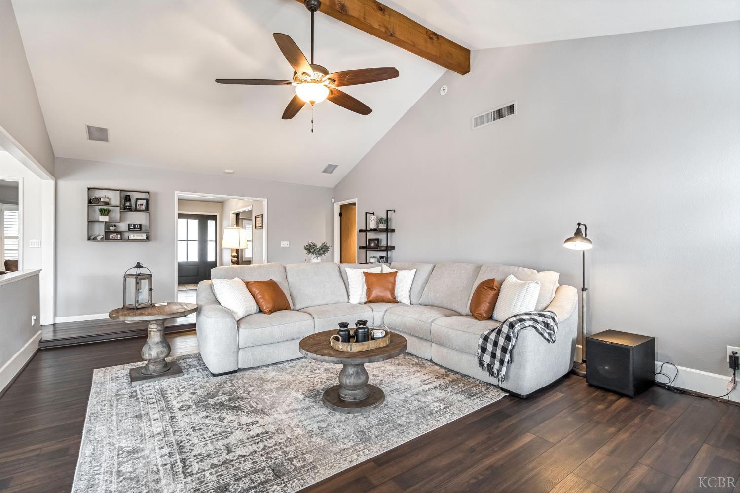 2957 Aspen St, Hanford, CA 93230