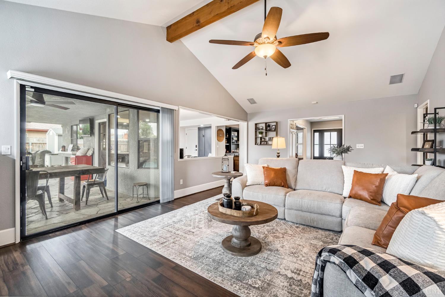 2957 Aspen St, Hanford, CA 93230