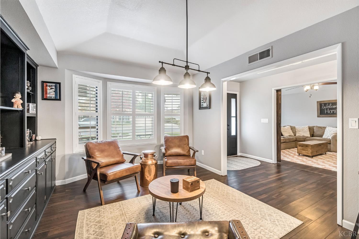 2957 Aspen St, Hanford, CA 93230