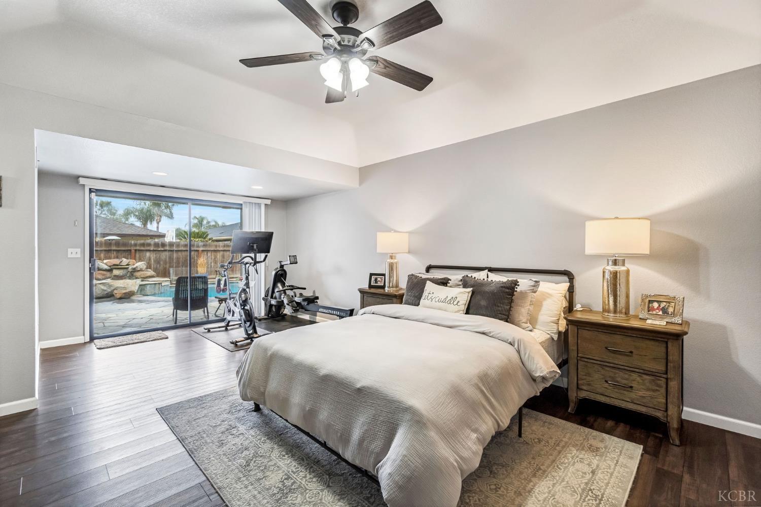 2957 Aspen St, Hanford, CA 93230