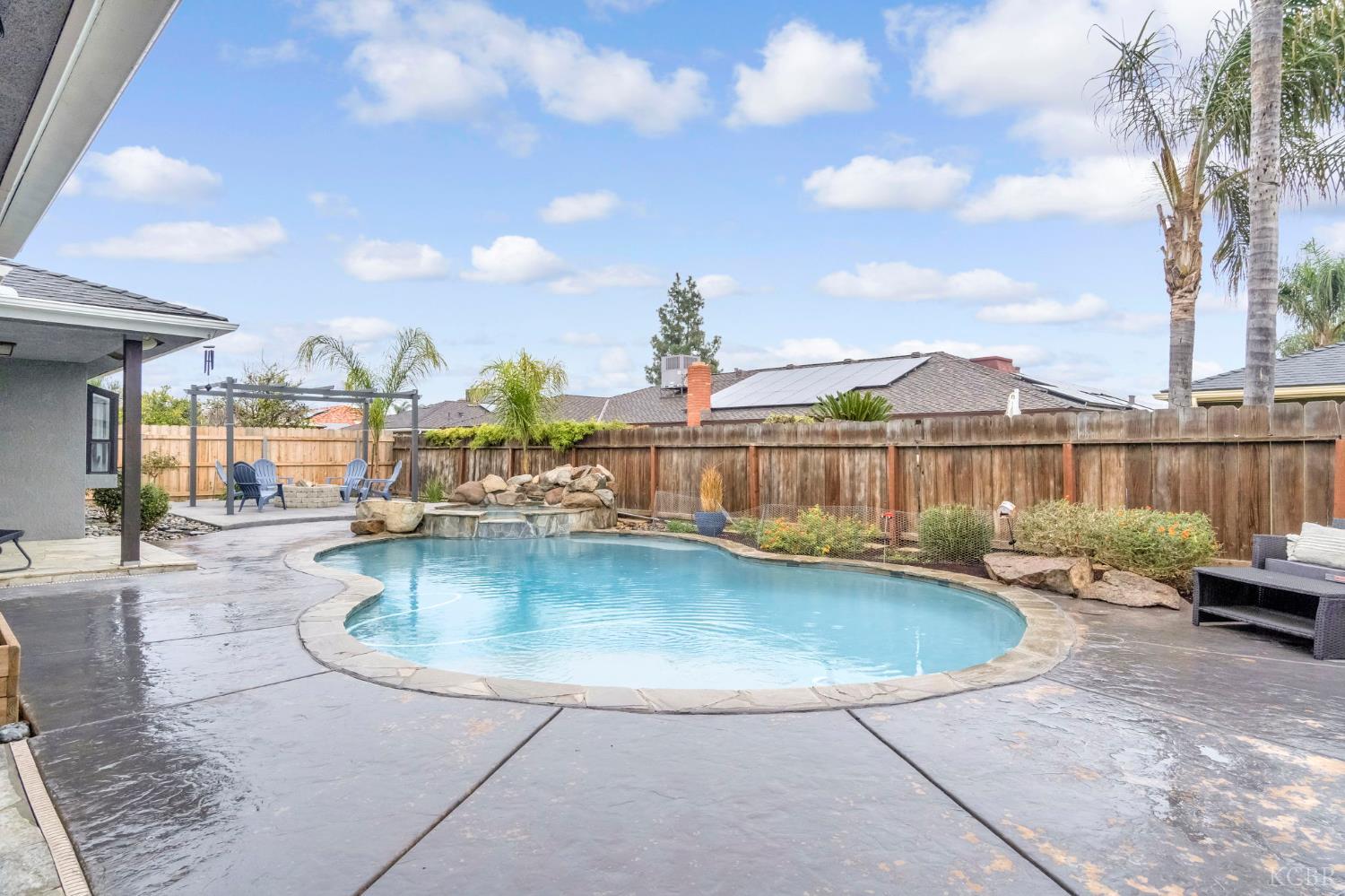 2957 Aspen St, Hanford, CA 93230