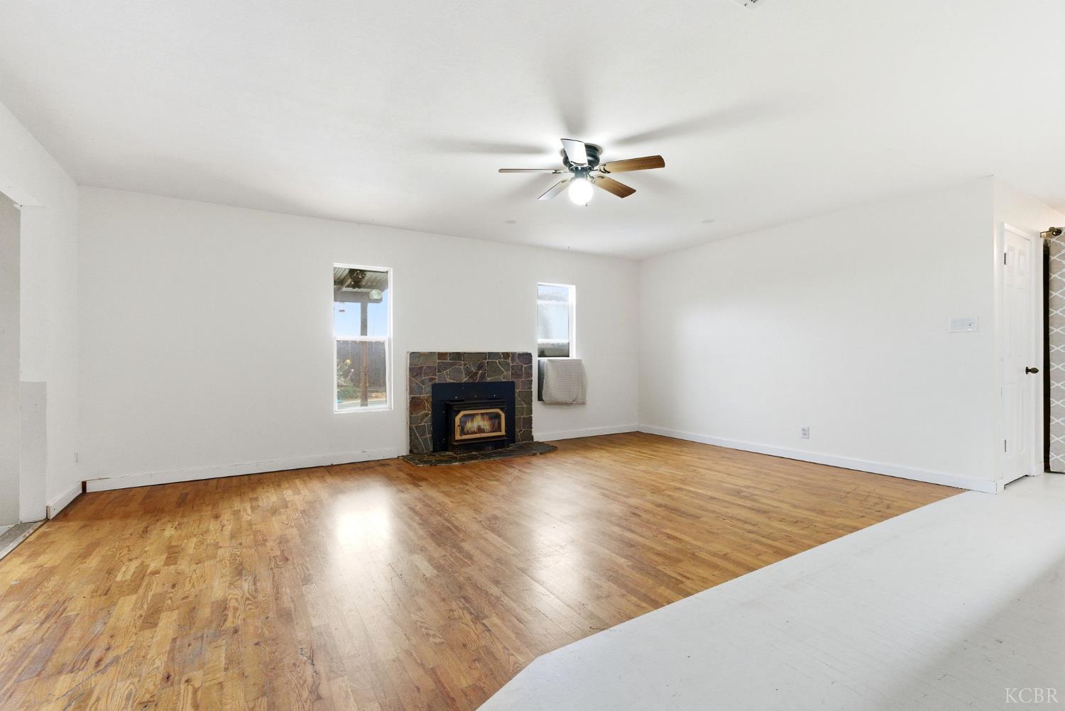 10139 David St, Hanford, CA 93230