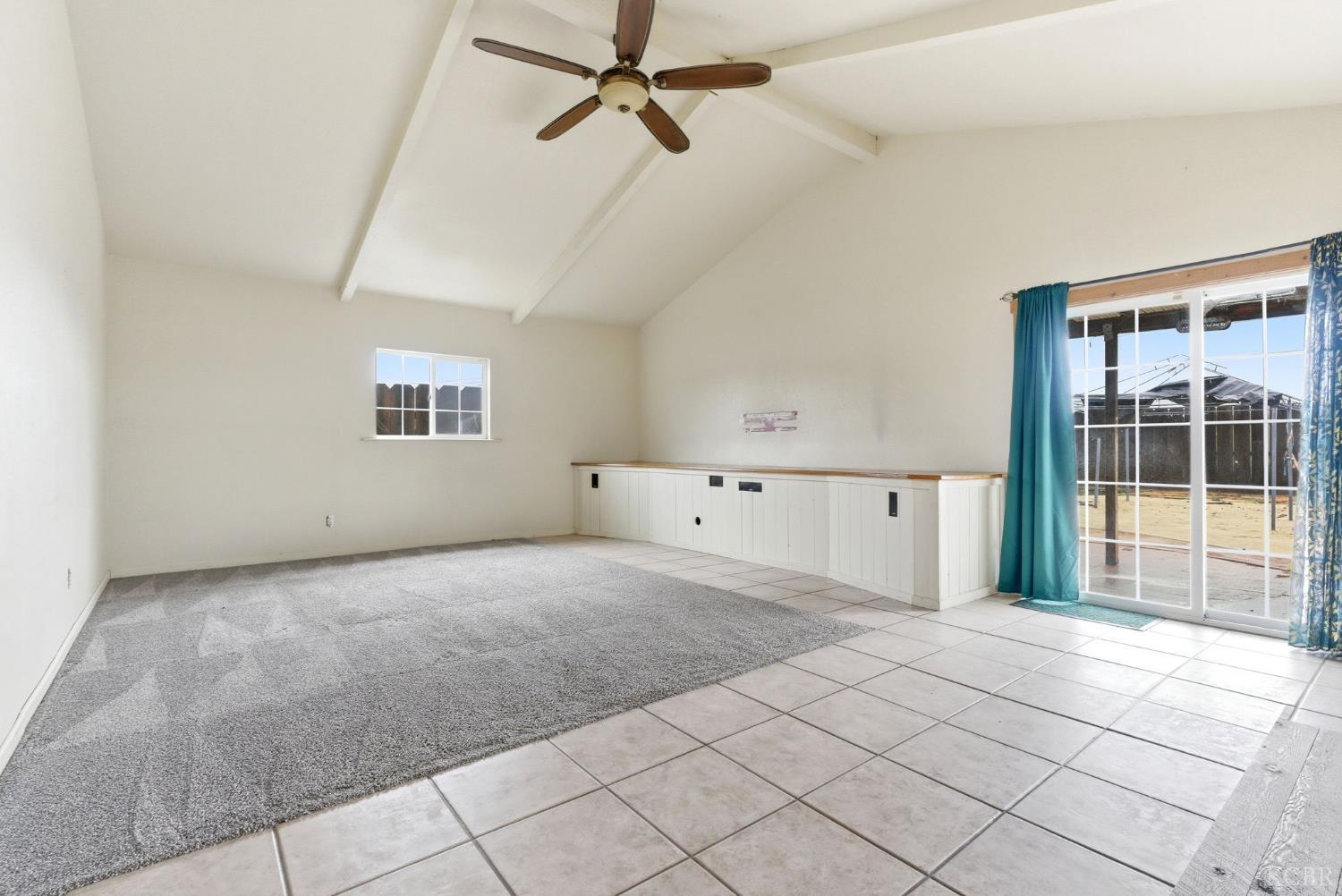 10139 David St, Hanford, CA 93230