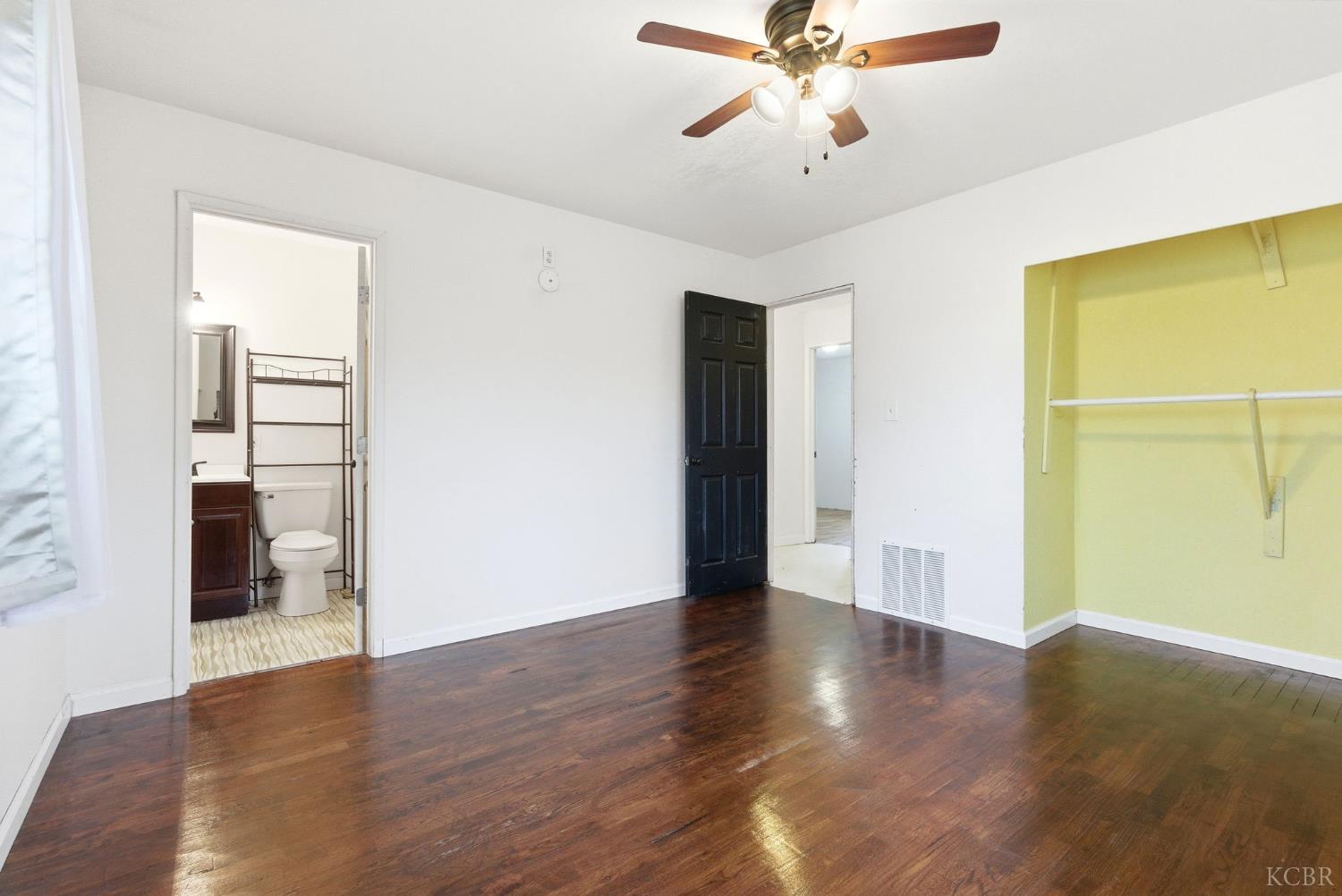 10139 David St, Hanford, CA 93230