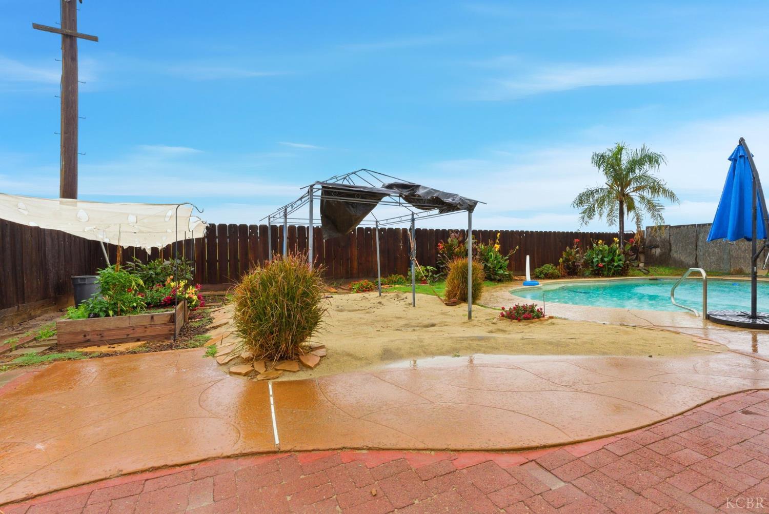 10139 David St, Hanford, CA 93230