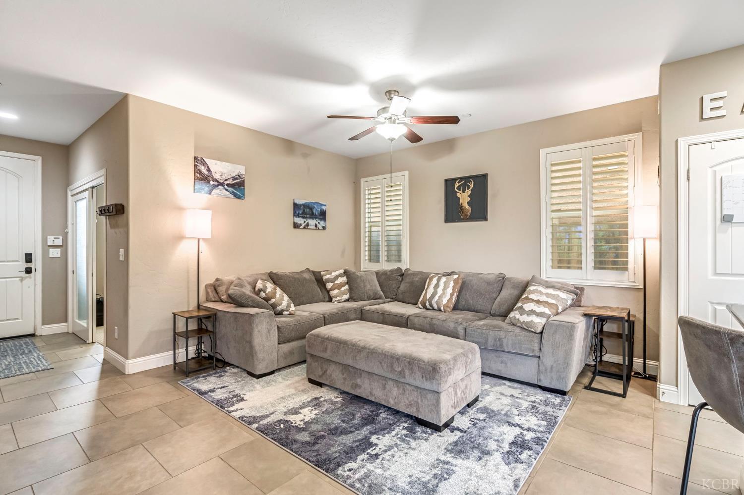 2470 Chardonnay Pl, Hanford, CA 93230