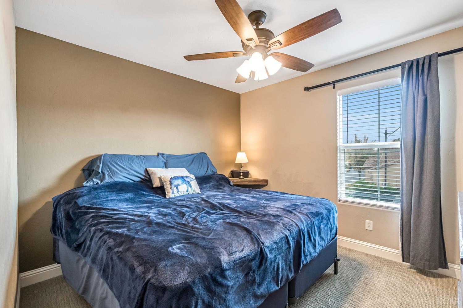 2470 Chardonnay Pl, Hanford, CA 93230