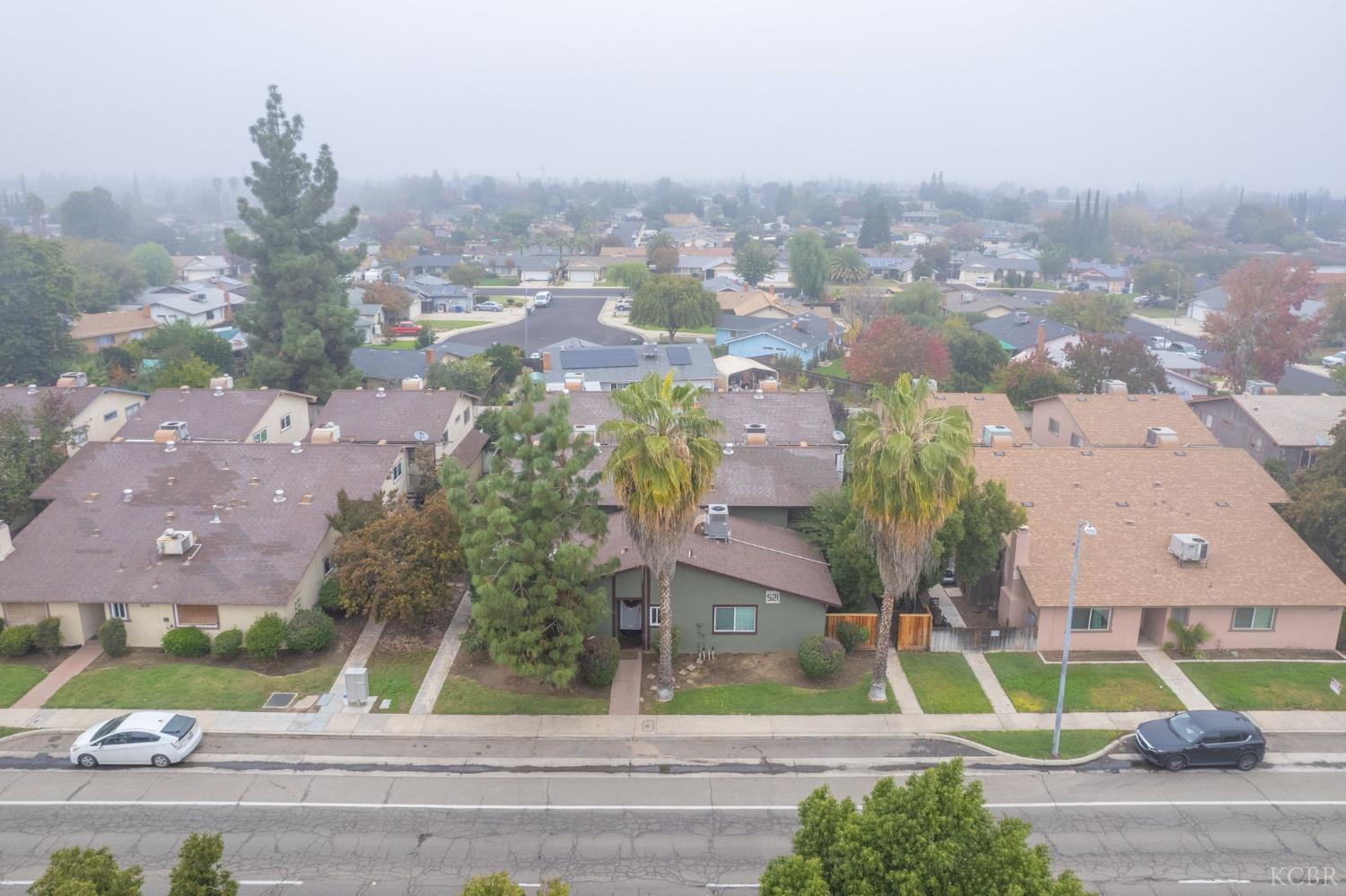 521 W Ashlan Ave, Clovis, CA 93612