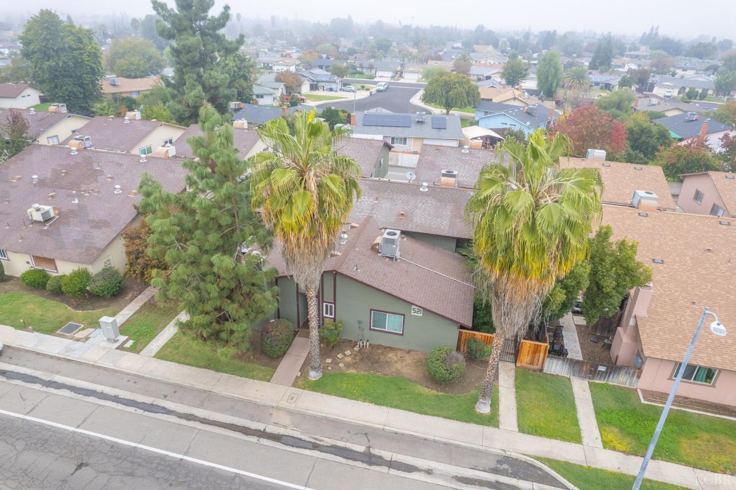 521 W Ashlan Ave, Clovis, CA 93612