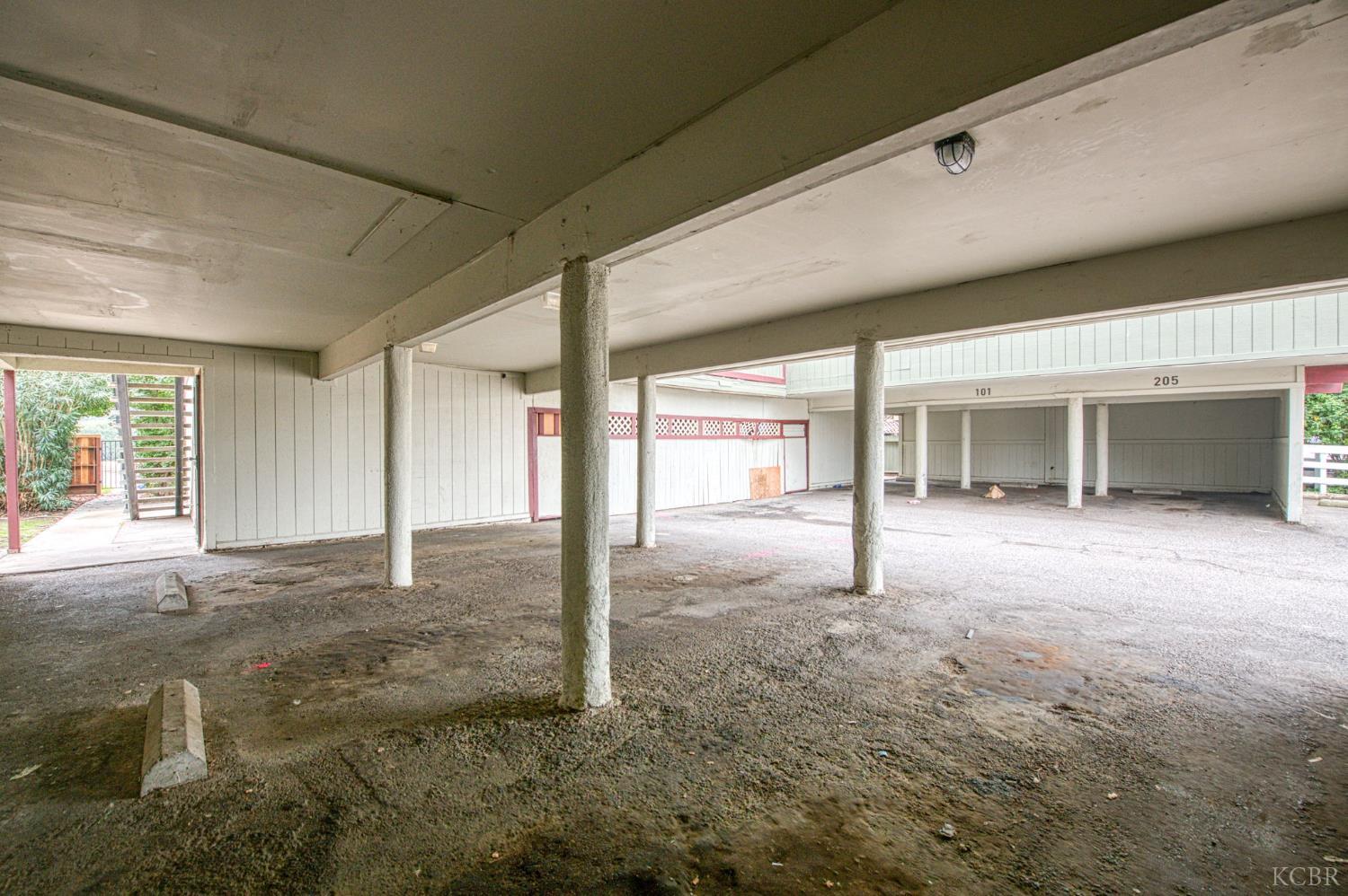 521 W Ashlan Ave, Clovis, CA 93612