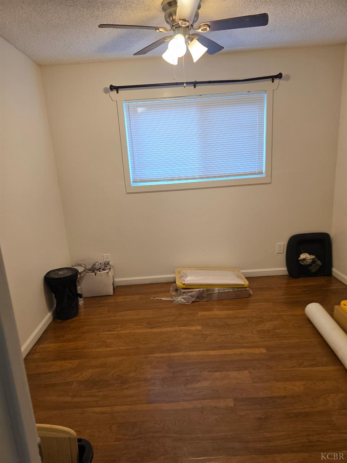 521 W Ashlan Ave, Clovis, CA 93612