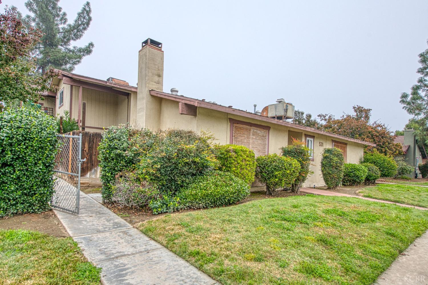 531 W Ashlan Ave, Clovis, CA 93612