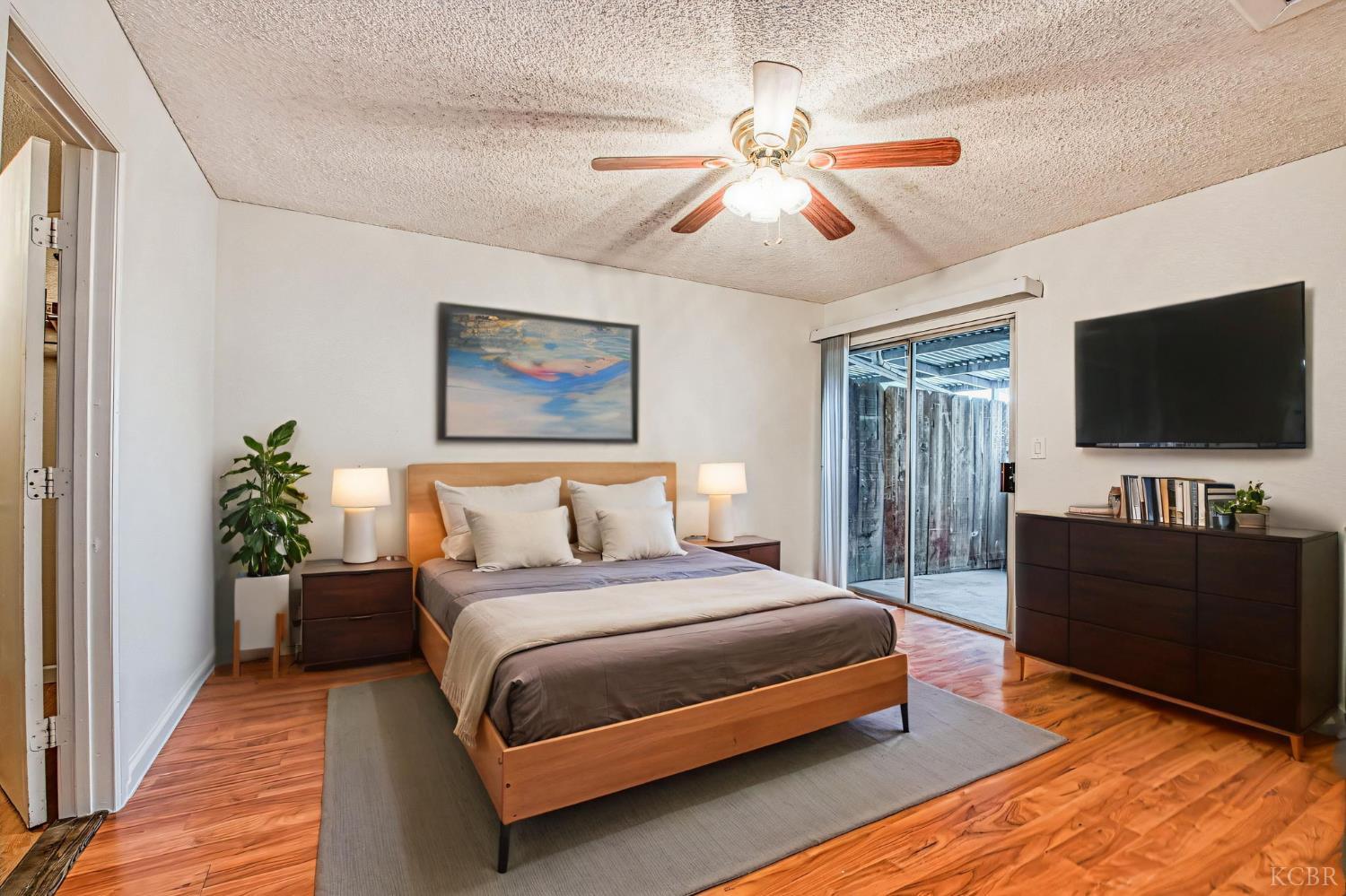 541 W Ashlan Ave, Clovis, CA 93612