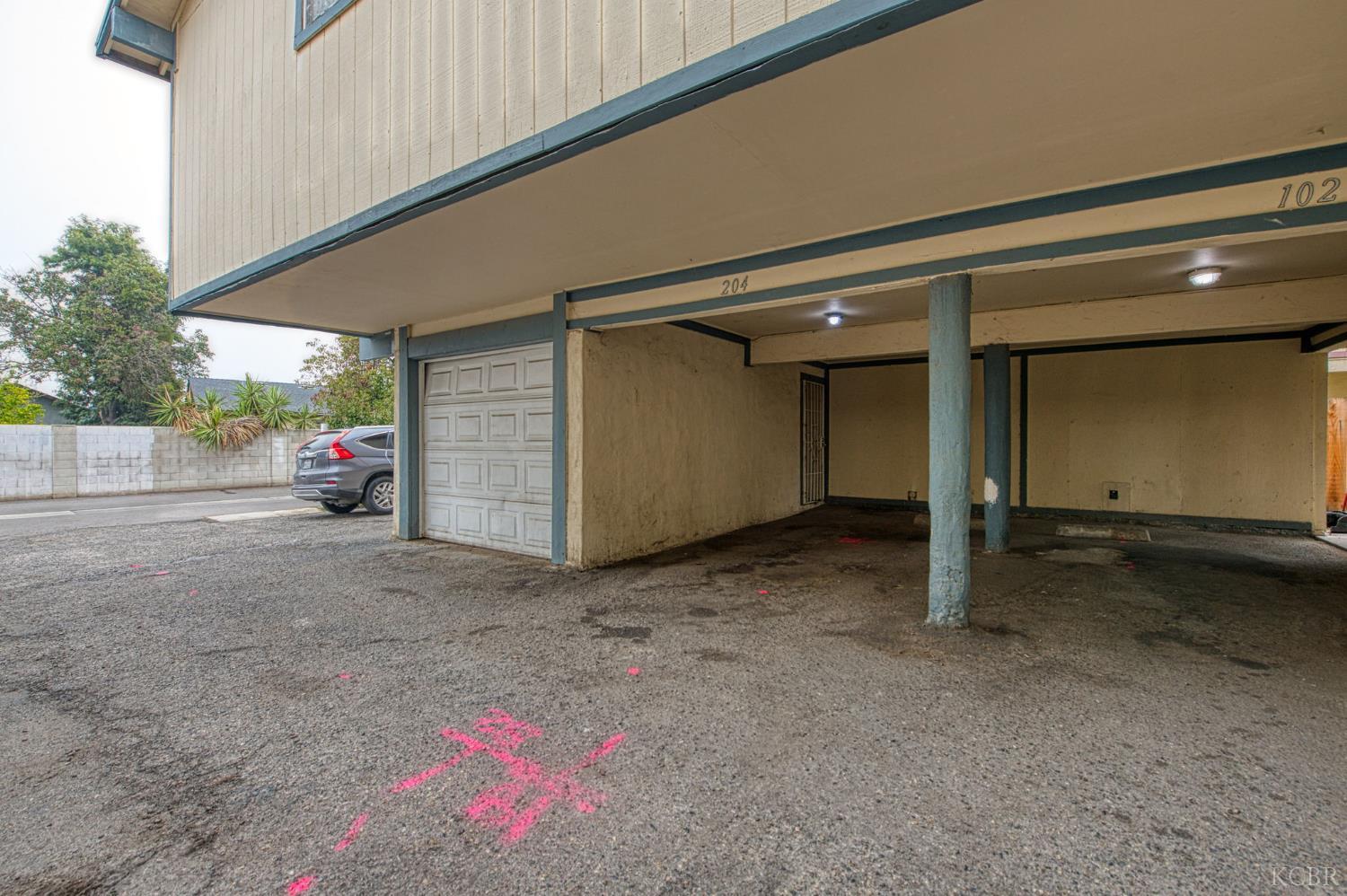 541 W Ashlan Ave, Clovis, CA 93612