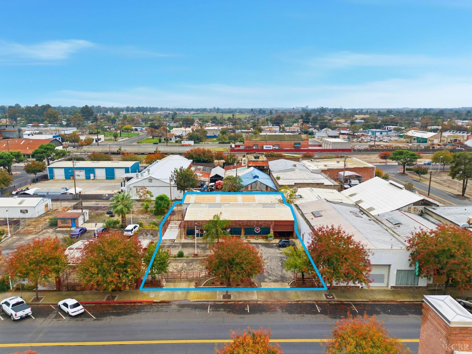 211 E 7th St, Hanford, CA 93230