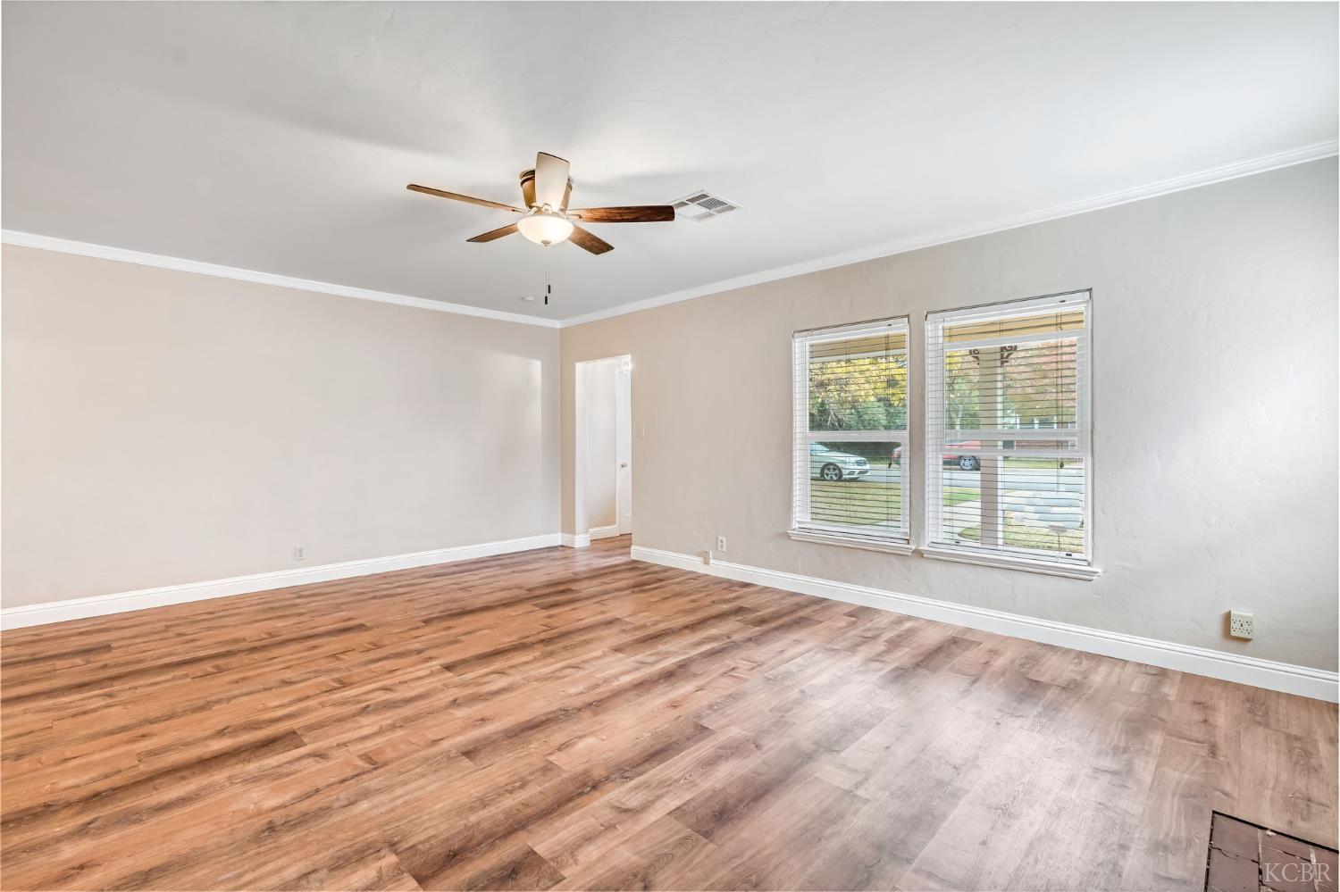 1802 McKinley Ave, Hanford, CA 93230