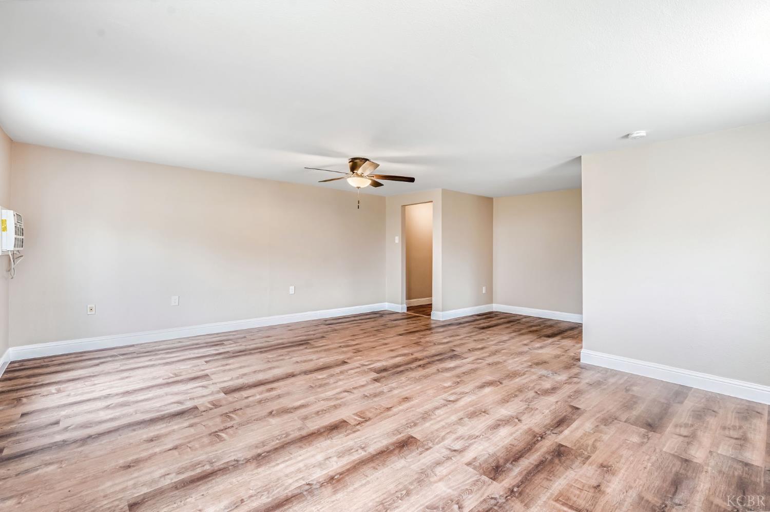 1802 McKinley Ave, Hanford, CA 93230