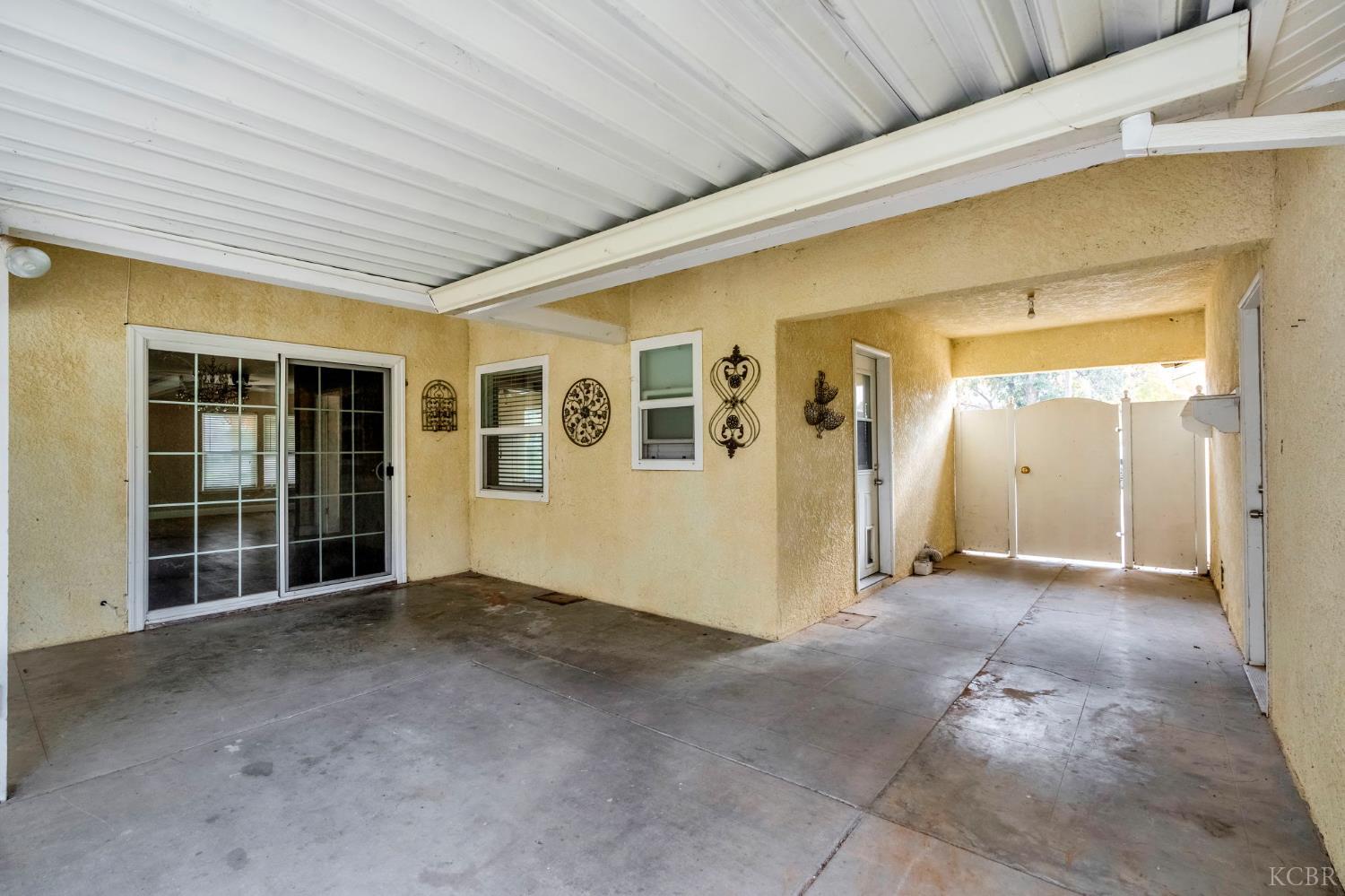 1802 McKinley Ave, Hanford, CA 93230