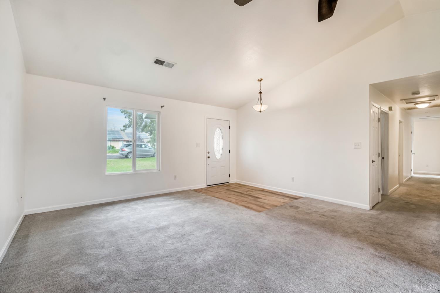 1359 Acacia Ct, Lemoore, CA 93245