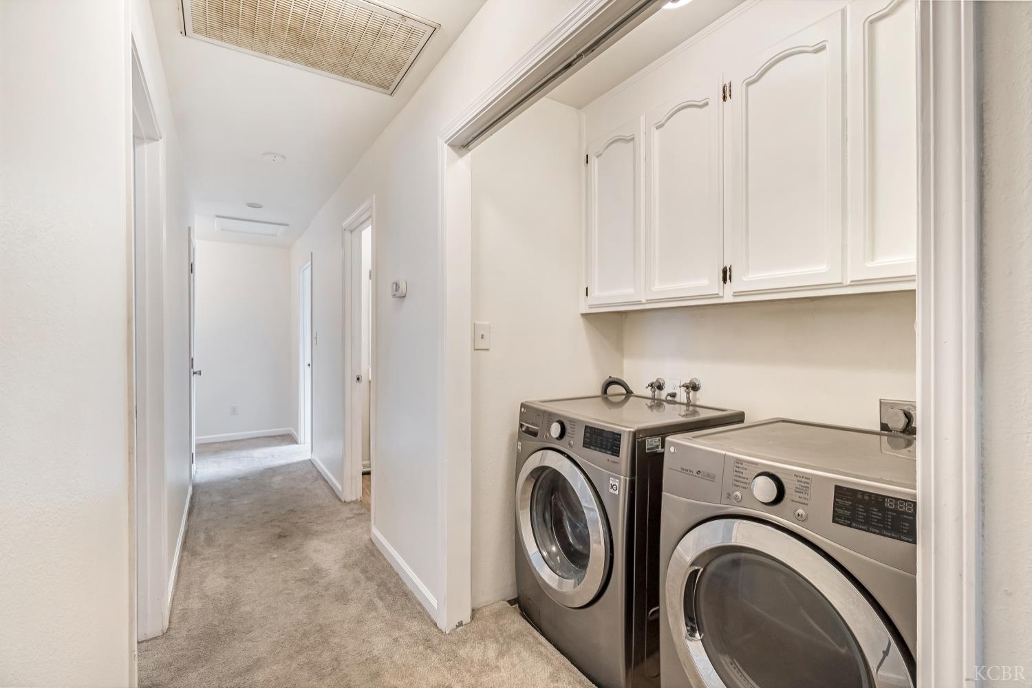 1359 Acacia Ct, Lemoore, CA 93245