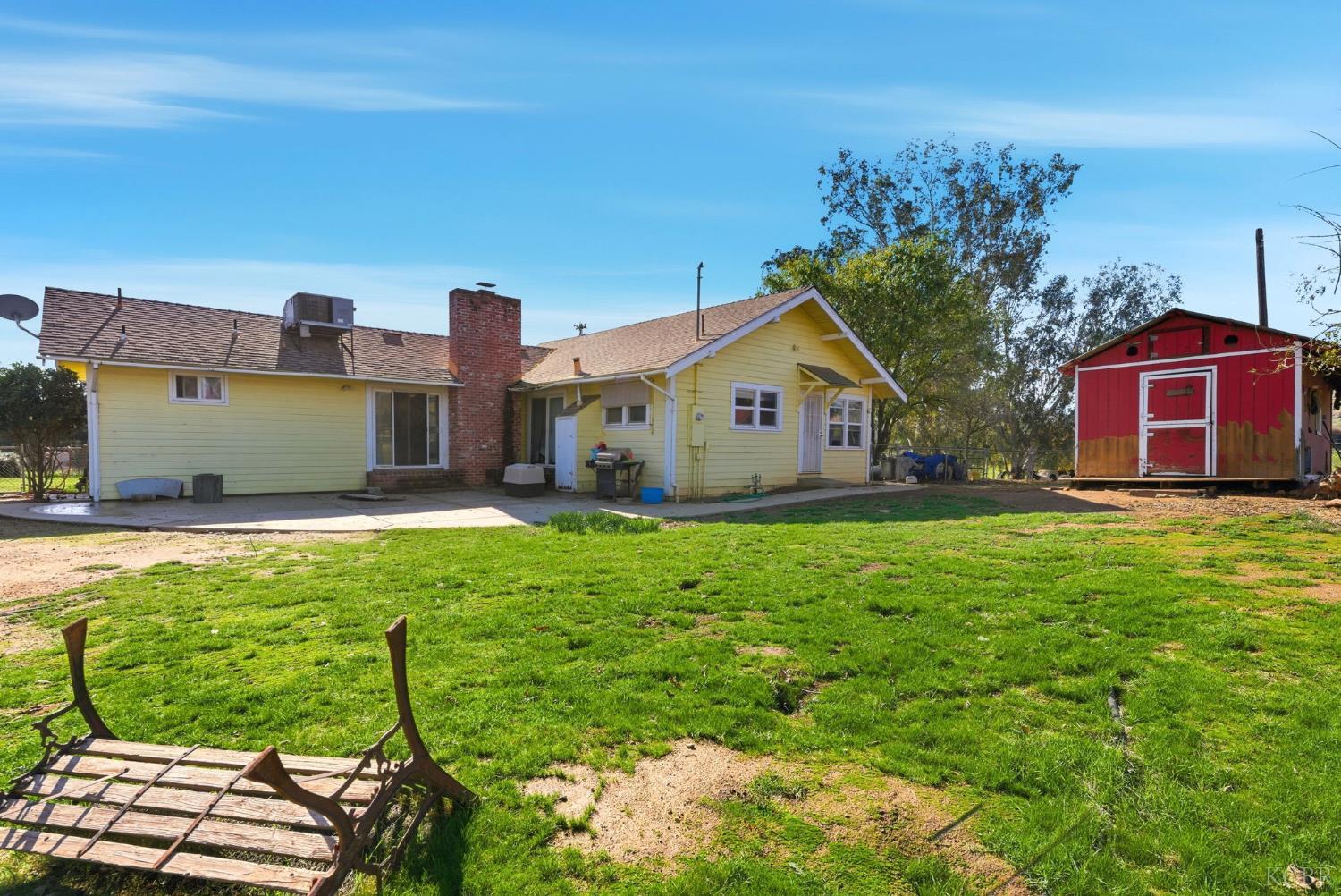 37801 Road 200, Woodlake, CA 93286