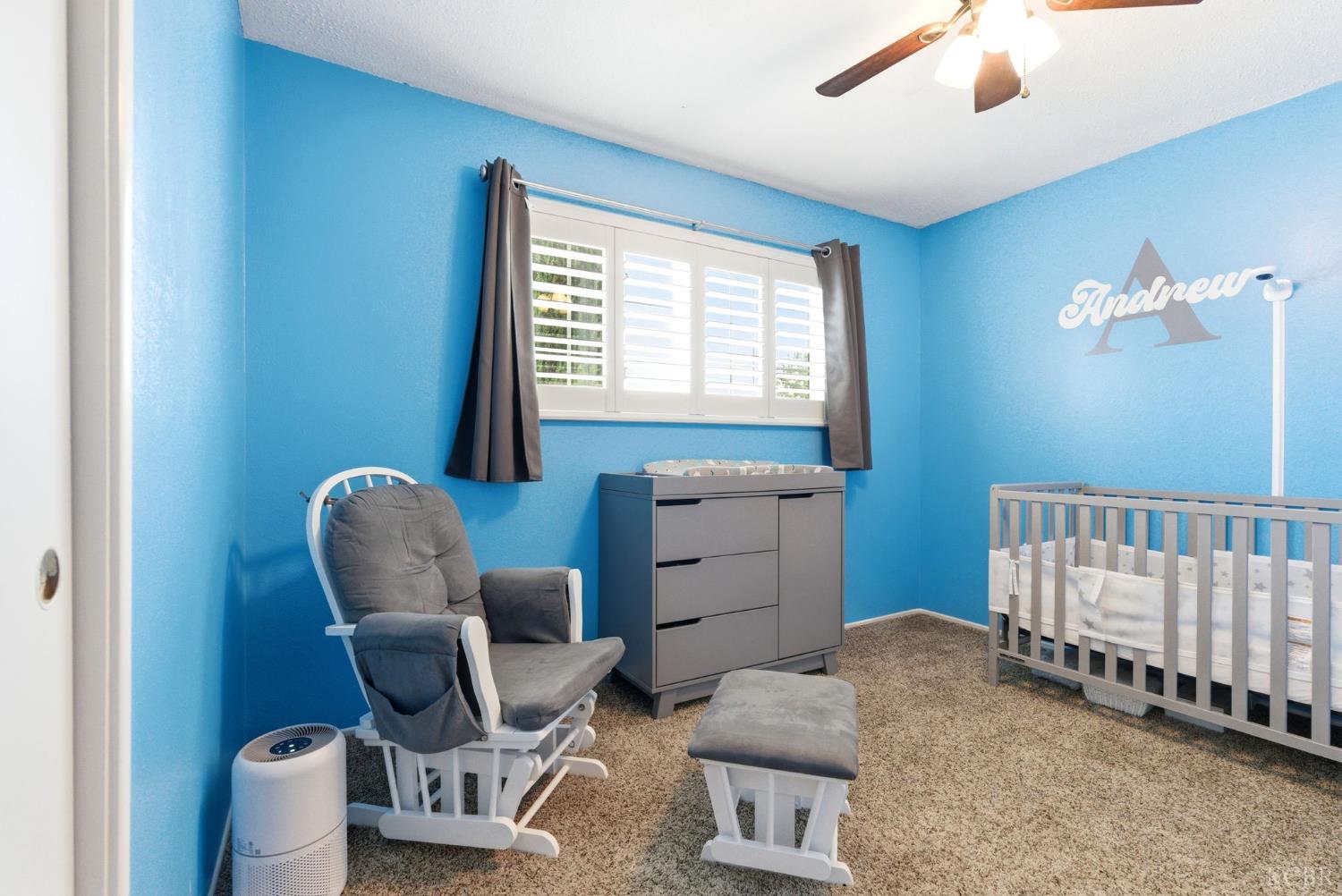 870 Cypress Ct, Lemoore, CA 93245