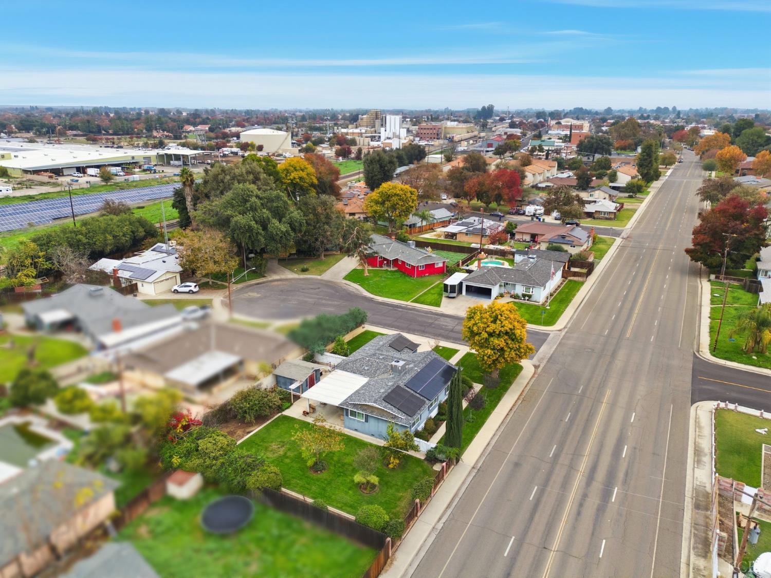 870 Cypress Ct, Lemoore, CA 93245