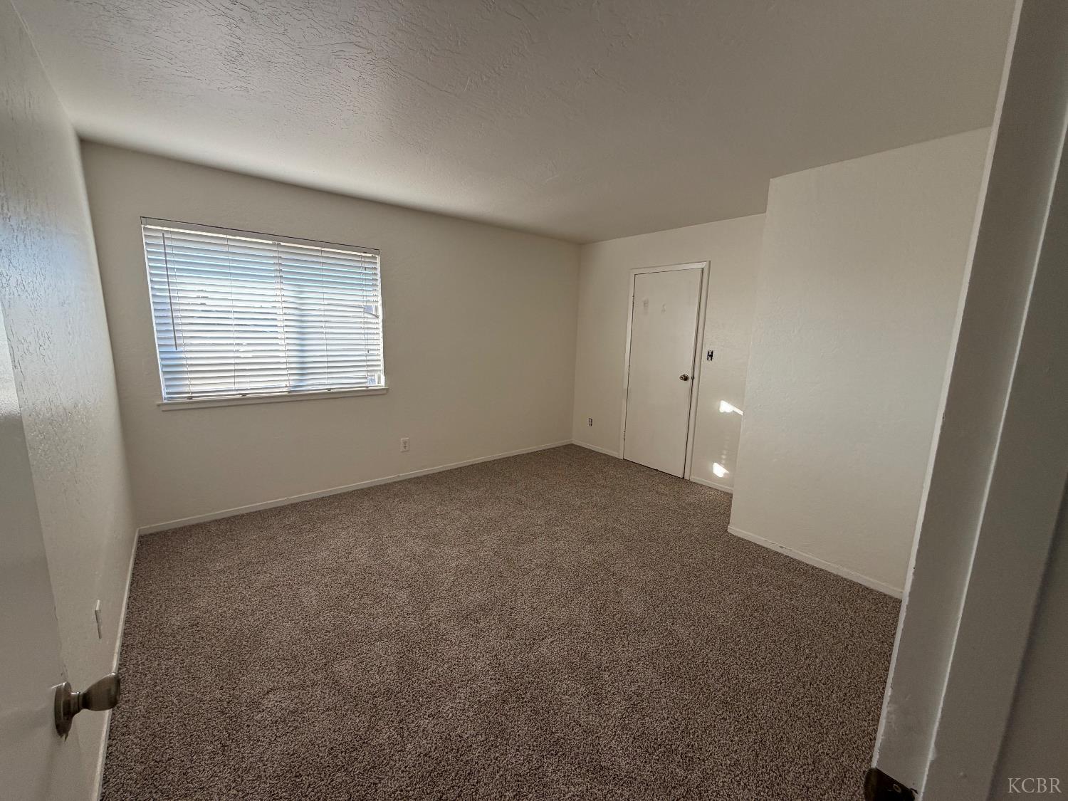 4908 N Winery Cir, Fresno, CA 93726