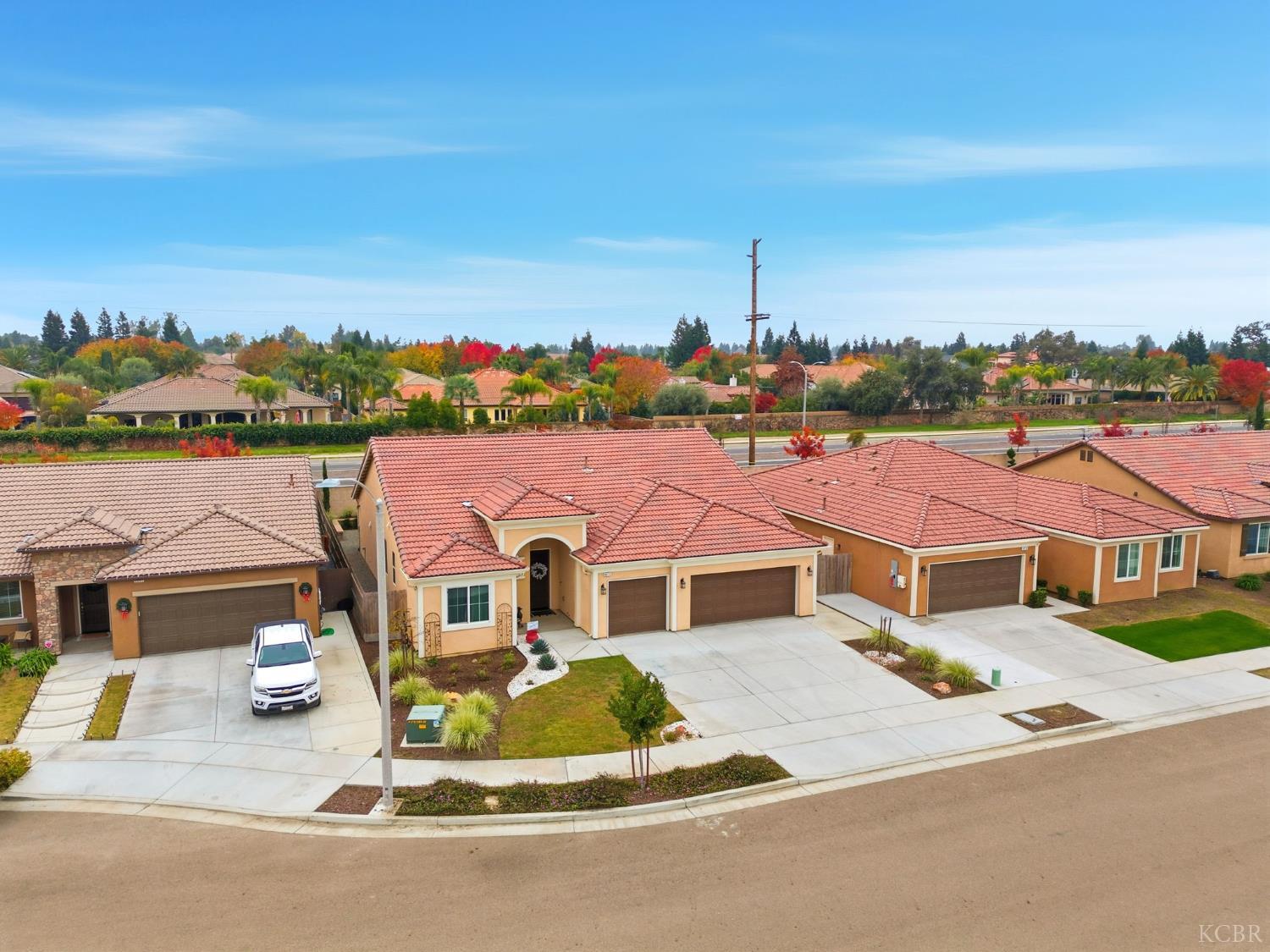 4613 W Payson Ct, Visalia, CA 93291