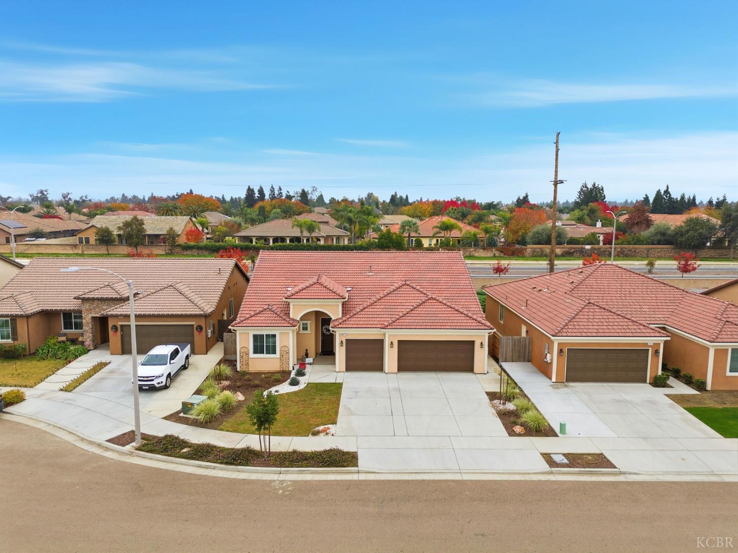 4613 W Payson Ct, Visalia, CA 93291