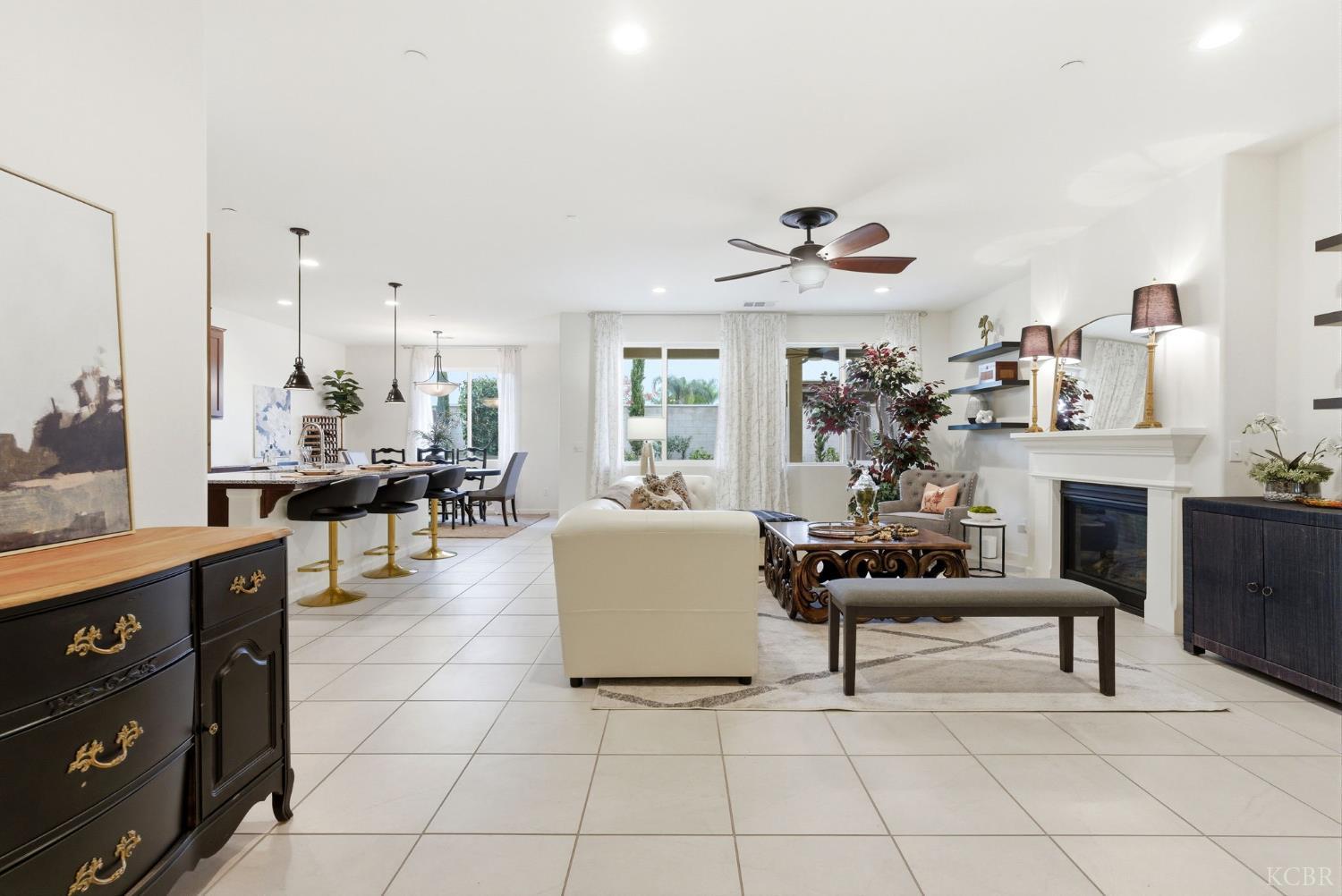 4613 W Payson Ct, Visalia, CA 93291