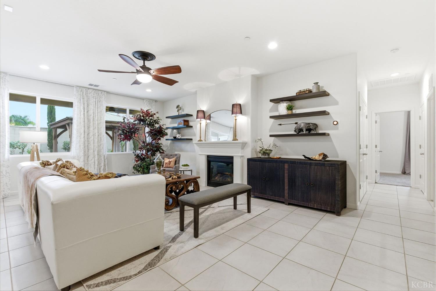 4613 W Payson Ct, Visalia, CA 93291