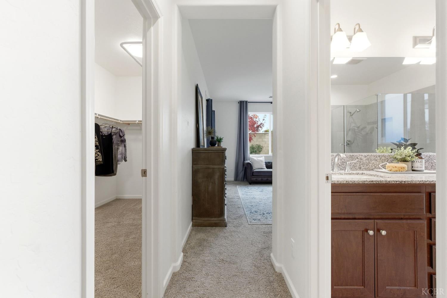 4613 W Payson Ct, Visalia, CA 93291