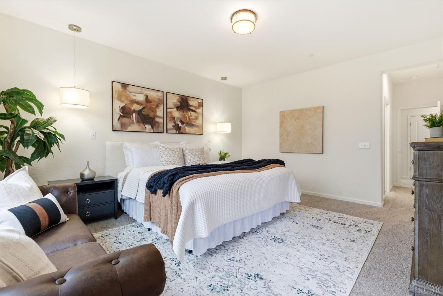 4613 W Payson Ct, Visalia, CA 93291