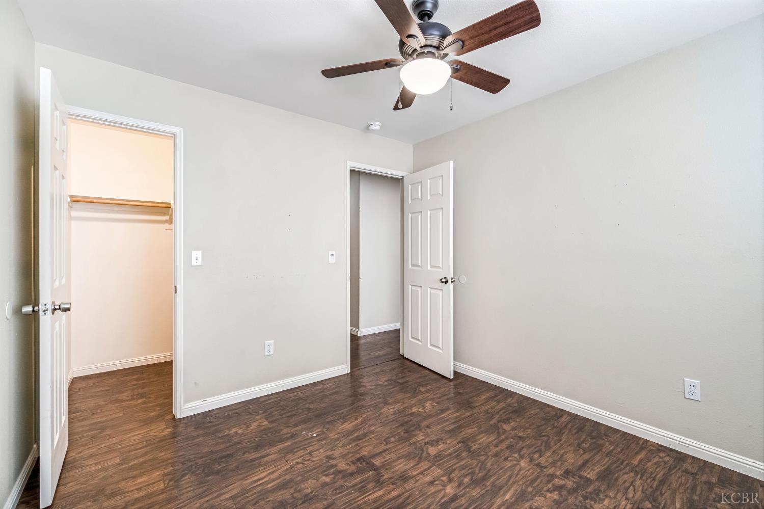 960 Geneva Dr, Lemoore, CA 93245