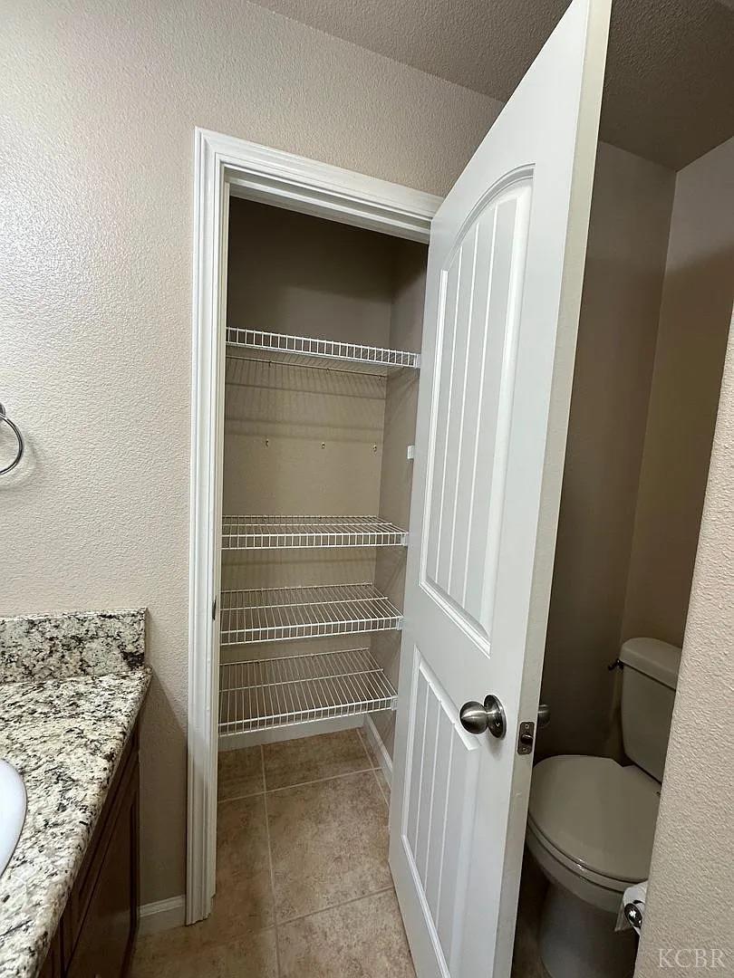 3107 W Oriole Ave, Visalia, CA 93291