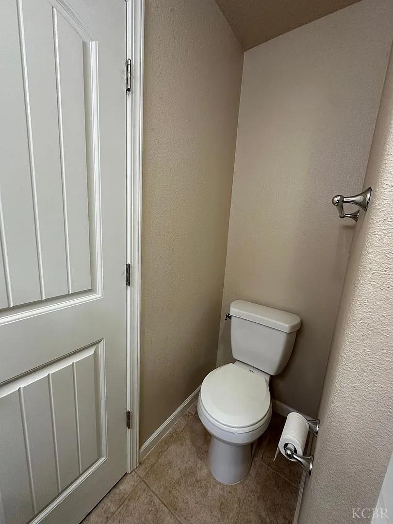 3107 W Oriole Ave, Visalia, CA 93291