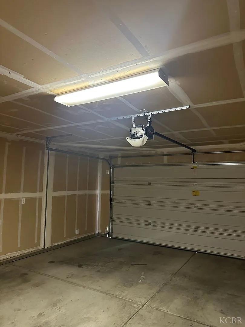 3107 W Oriole Ave, Visalia, CA 93291