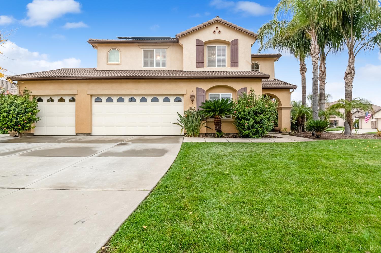 1942 N Sonoma Ct, Hanford, CA 93230