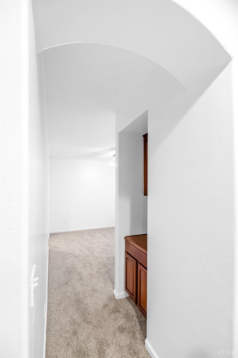 1942 N Sonoma Ct, Hanford, CA 93230