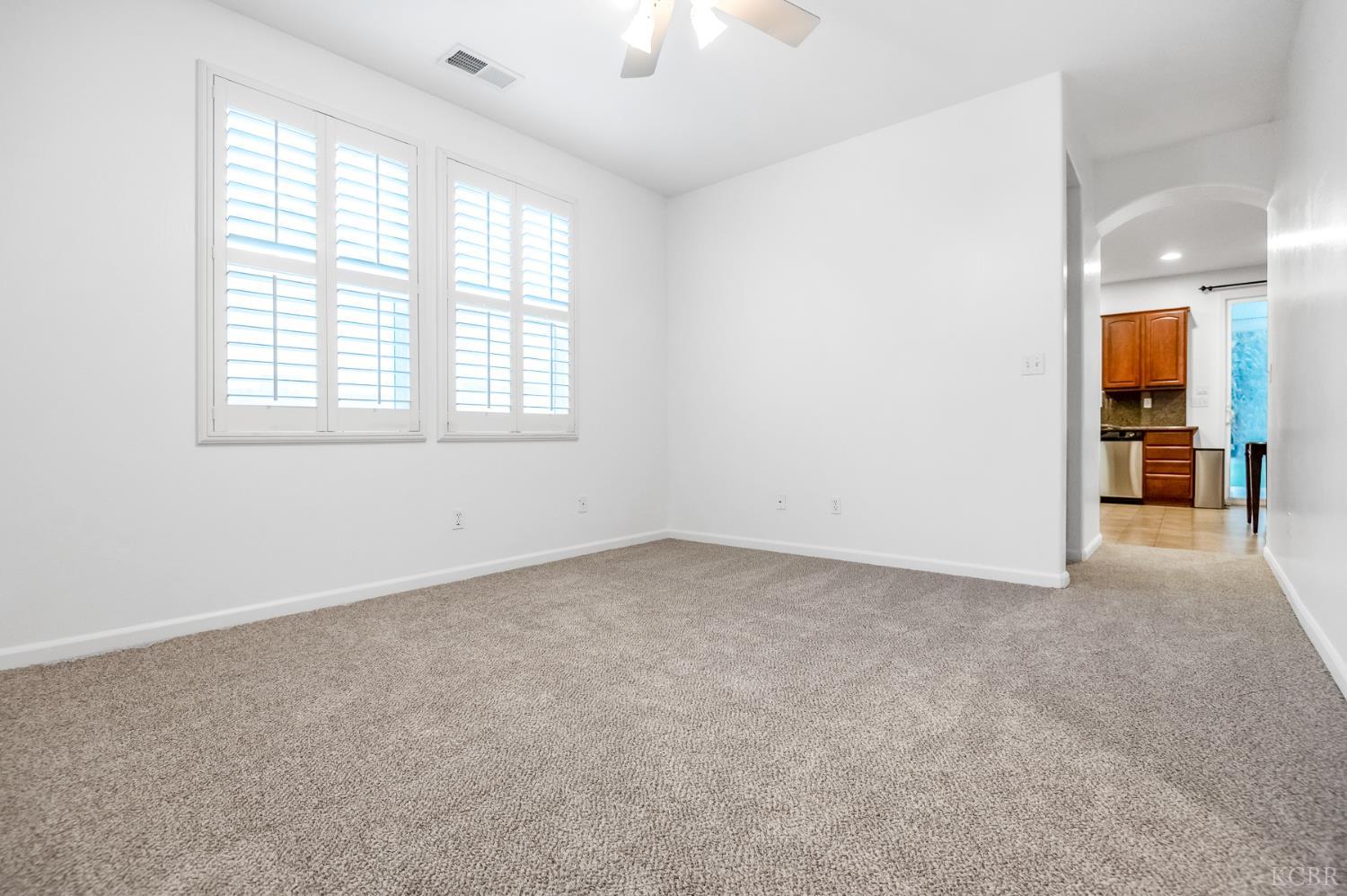 1942 N Sonoma Ct, Hanford, CA 93230