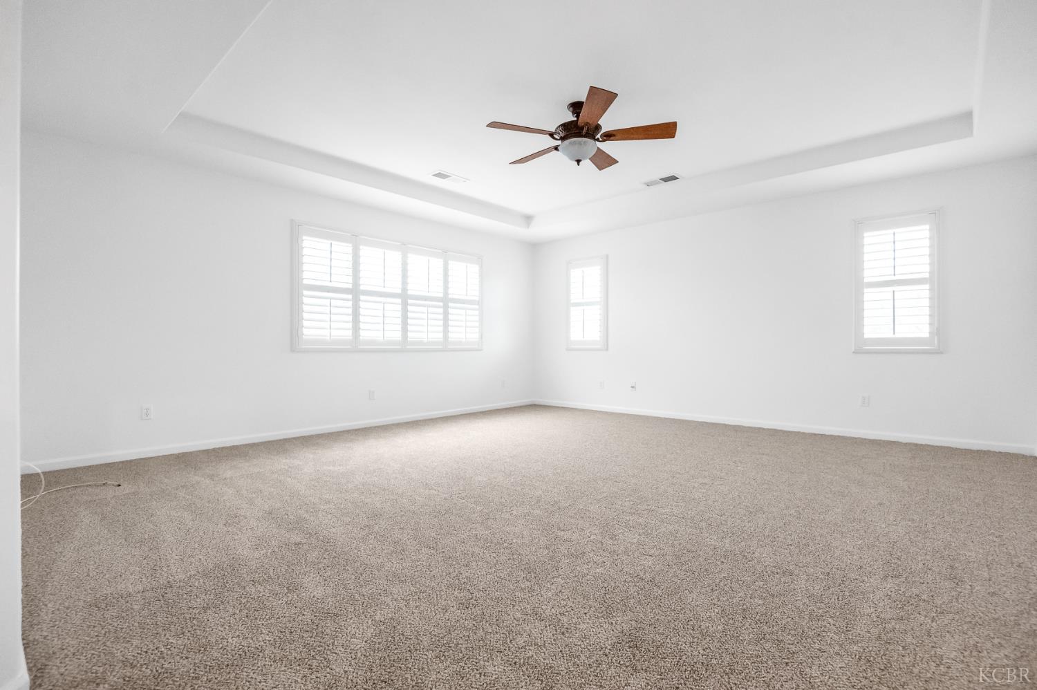 1942 N Sonoma Ct, Hanford, CA 93230